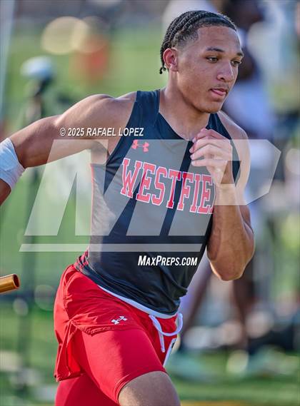 Thumbnail 1 in UIL 6A Track & Field Area 13&14 (4x400M) photogallery.
