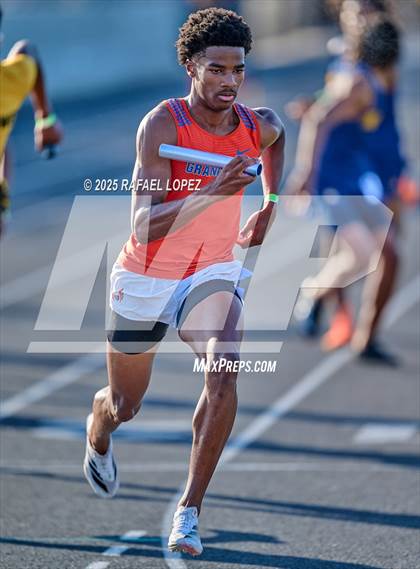 Thumbnail 3 in UIL 6A Track & Field Area 13&14 (4x400M) photogallery.