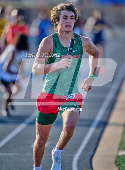Thumbnail 1 in UIL 6A Track & Field Area 13&14 (4x400M) photogallery.