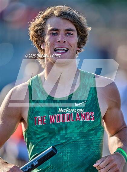 Thumbnail 1 in UIL 6A Track & Field Area 13&14 (4x400M) photogallery.