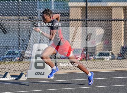 Thumbnail 1 in UIL 6A Track & Field Area 13&14 (4x400M) photogallery.
