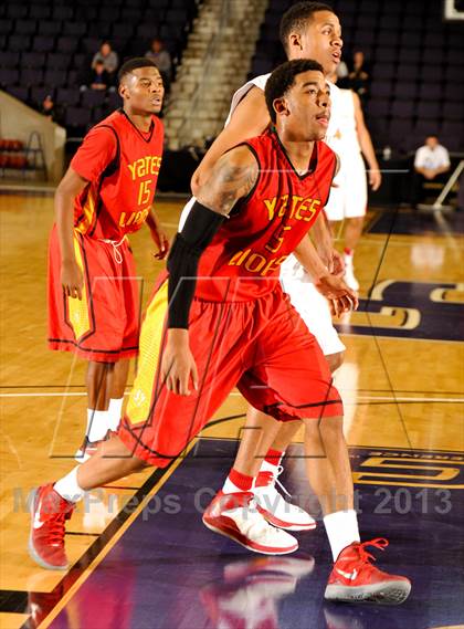 Thumbnail 3 in Oak Hill Academy @ Yates (Hoophall West Tournament) photogallery.