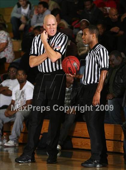 Thumbnail 1 in Burbank @ Sheldon (Husky Classic) photogallery.