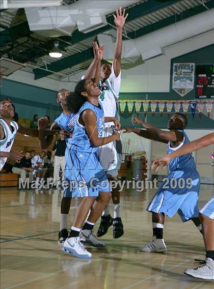 Thumbnail 3 in Burbank @ Sheldon (Husky Classic) photogallery.