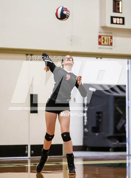 Thumbnail 3 in Hamilton vs. Quincy (NSCIF D5 Final) photogallery.