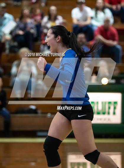 Thumbnail 2 in Hamilton vs. Quincy (NSCIF D5 Final) photogallery.