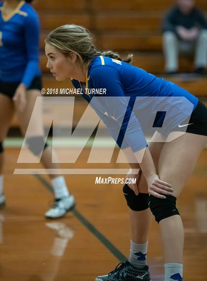 Thumbnail 3 in Hamilton vs. Quincy (NSCIF D5 Final) photogallery.