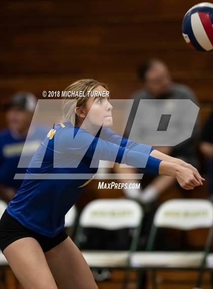 Thumbnail 1 in Hamilton vs. Quincy (NSCIF D5 Final) photogallery.