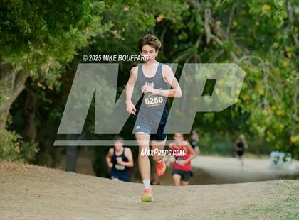 Thumbnail 2 in JV: Channel League Cross Country Championships photogallery.