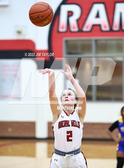 Thumbnail 3 in Venus @ Mineral Wells photogallery.