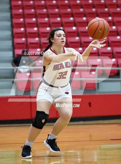 Thumbnail 1 in Venus @ Mineral Wells photogallery.