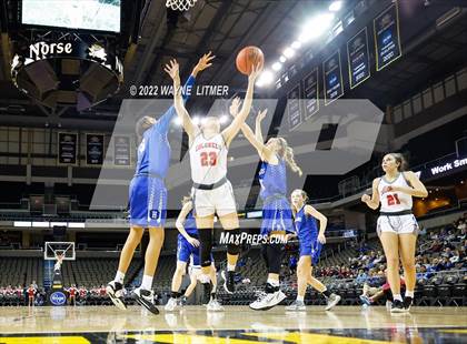 Thumbnail 2 in Highlands vs Dixie (9th Region quarterfinals) photogallery.