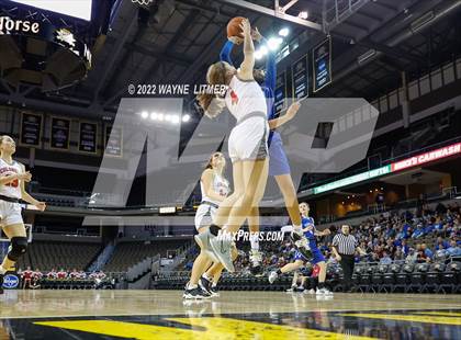 Thumbnail 2 in Highlands vs Dixie (9th Region quarterfinals) photogallery.