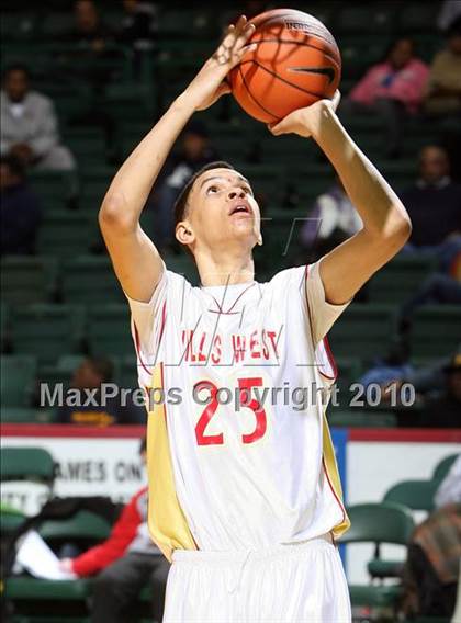 Thumbnail 1 in Half Hollow Hills West @ Christ the King (PrimeTime Shootout) photogallery.