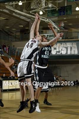 Thumbnail 3 in Aliso Niguel vs. Vista (Torrey Pines Holiday Classic) photogallery.