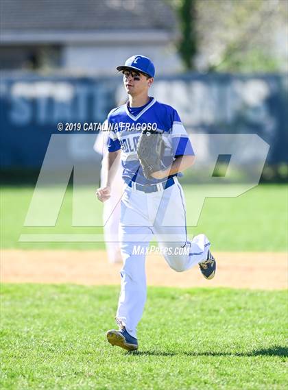 Thumbnail 1 in Holmdel @ Manasquan photogallery.
