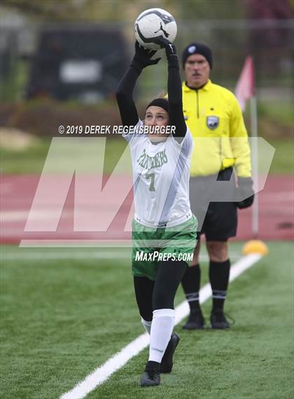 Thumbnail 3 in Delta vs Peak to Peak (CHSAA 3A 1st Round) photogallery.