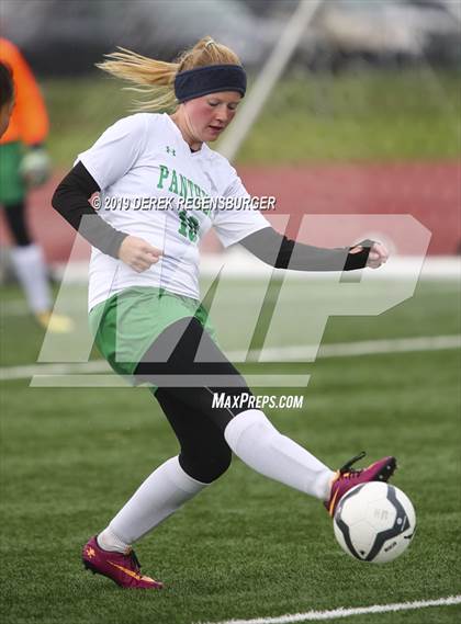 Thumbnail 1 in Delta vs Peak to Peak (CHSAA 3A 1st Round) photogallery.