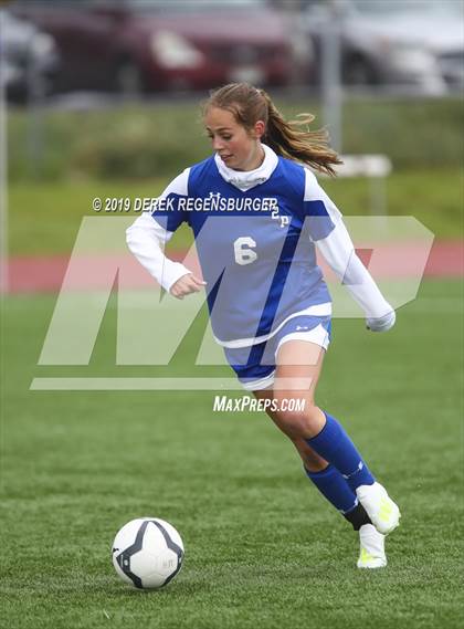 Thumbnail 1 in Delta vs Peak to Peak (CHSAA 3A 1st Round) photogallery.