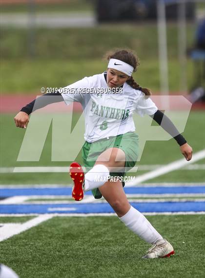 Thumbnail 3 in Delta vs Peak to Peak (CHSAA 3A 1st Round) photogallery.