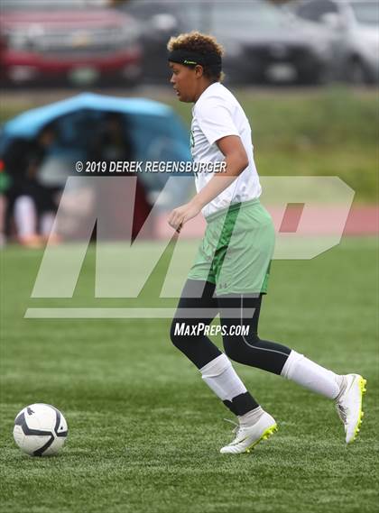 Thumbnail 2 in Delta vs Peak to Peak (CHSAA 3A 1st Round) photogallery.