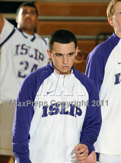 Thumbnail 2 in Wagner vs. Islip (2011 Holiday Tournament) photogallery.