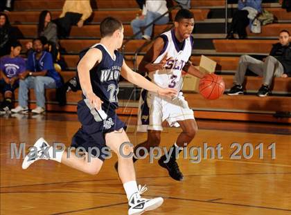 Thumbnail 2 in Wagner vs. Islip (2011 Holiday Tournament) photogallery.