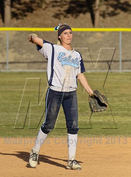 Thumbnail 2 in Canyon vs. Quartz Hill (Hart Tourney) photogallery.