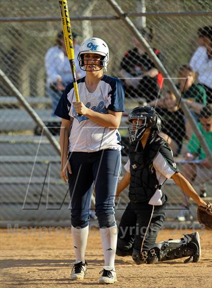 Thumbnail 3 in Canyon vs. Quartz Hill (Hart Tourney) photogallery.