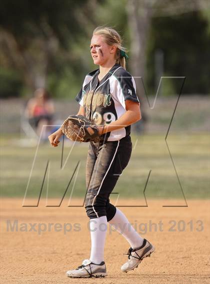 Thumbnail 3 in Canyon vs. Quartz Hill (Hart Tourney) photogallery.