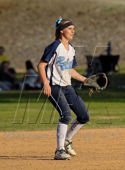 Thumbnail 1 in Canyon vs. Quartz Hill (Hart Tourney) photogallery.