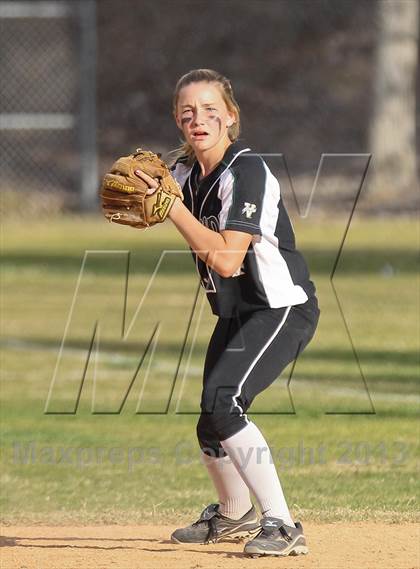 Thumbnail 3 in Canyon vs. Quartz Hill (Hart Tourney) photogallery.