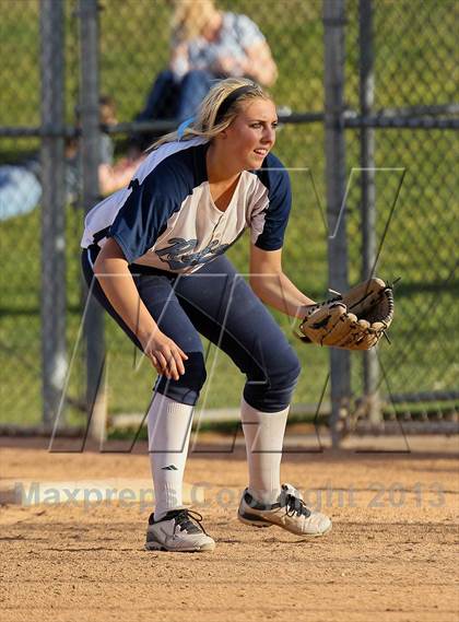 Thumbnail 1 in Canyon vs. Quartz Hill (Hart Tourney) photogallery.