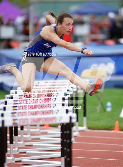 Thumbnail 1 in CHSAA State (Day 3) photogallery.