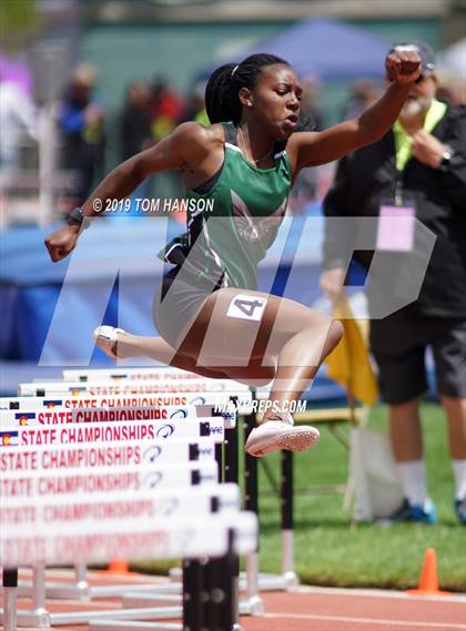 Thumbnail 1 in CHSAA State (Day 3) photogallery.