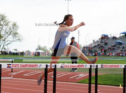 Thumbnail 2 in CHSAA State (Day 3) photogallery.