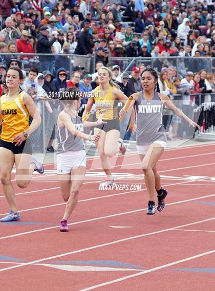 Thumbnail 2 in CHSAA State (Day 3) photogallery.