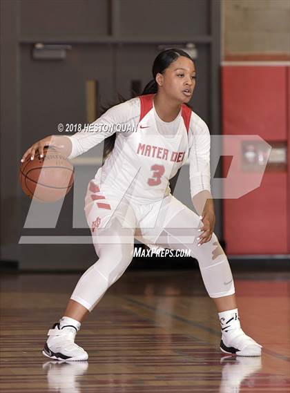 Thumbnail 1 in Fairmont Prep @ Mater Dei (Matt Denning Hoops Classic) photogallery.
