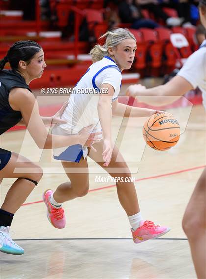 Thumbnail 3 in Buffalo Island Central vs Bergman (Cavenaugh Classic) photogallery.