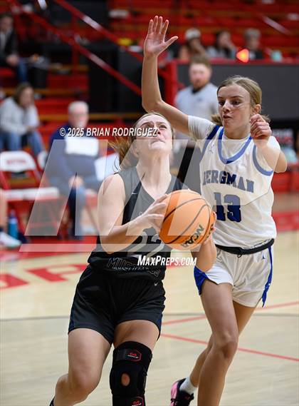 Thumbnail 3 in Buffalo Island Central vs Bergman (Cavenaugh Classic) photogallery.