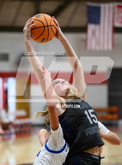 Thumbnail 1 in Buffalo Island Central vs Bergman (Cavenaugh Classic) photogallery.