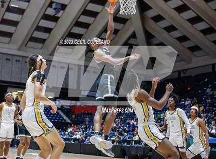 Thumbnail 3 in Kell vs. Eagle's Landing (GHSA 5A Championship) photogallery.