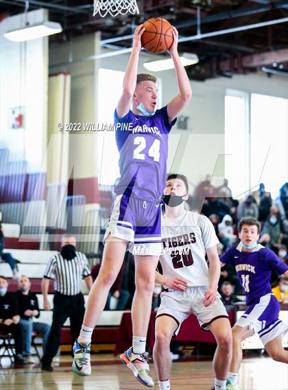 Thumbnail 1 in Warwick @ Kingston (Section 9 Class AA Quarterfinal) photogallery.