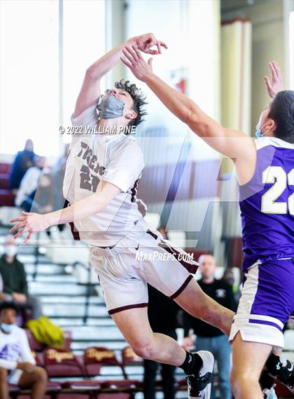 Thumbnail 1 in Warwick @ Kingston (Section 9 Class AA Quarterfinal) photogallery.