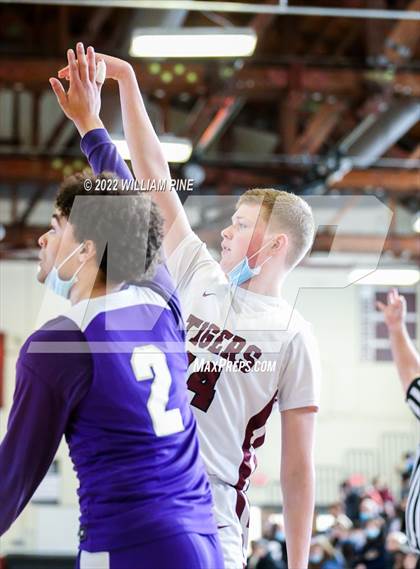Thumbnail 3 in Warwick @ Kingston (Section 9 Class AA Quarterfinal) photogallery.