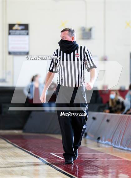 Thumbnail 3 in Warwick @ Kingston (Section 9 Class AA Quarterfinal) photogallery.