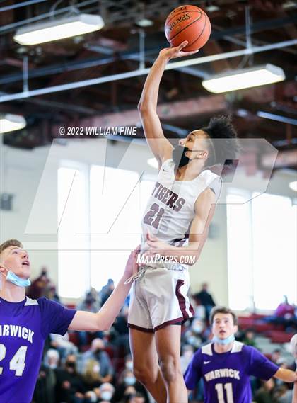 Thumbnail 3 in Warwick @ Kingston (Section 9 Class AA Quarterfinal) photogallery.