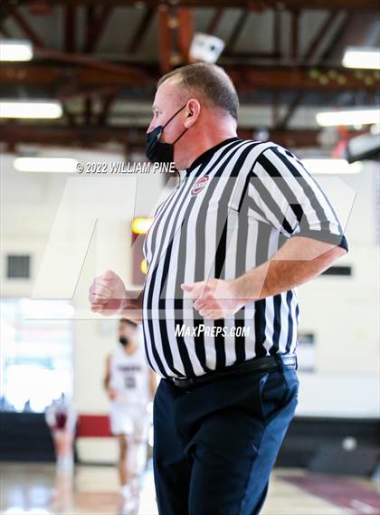 Thumbnail 1 in Warwick @ Kingston (Section 9 Class AA Quarterfinal) photogallery.
