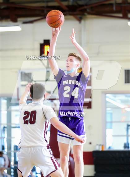 Thumbnail 2 in Warwick @ Kingston (Section 9 Class AA Quarterfinal) photogallery.
