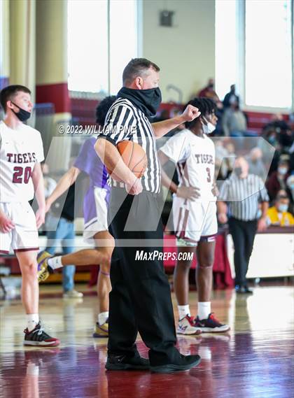 Thumbnail 2 in Warwick @ Kingston (Section 9 Class AA Quarterfinal) photogallery.
